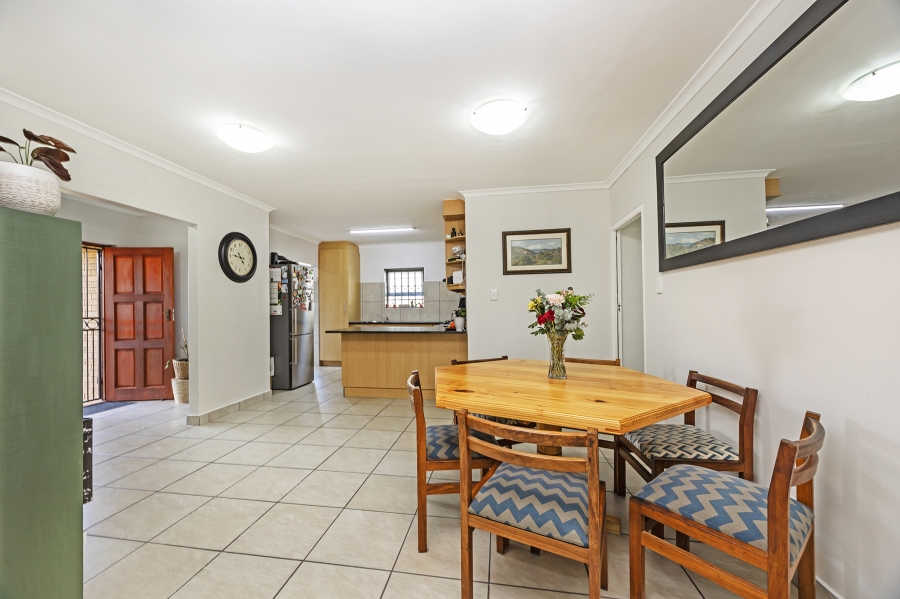 3 Bedroom Property for Sale in Jakarandas Western Cape
